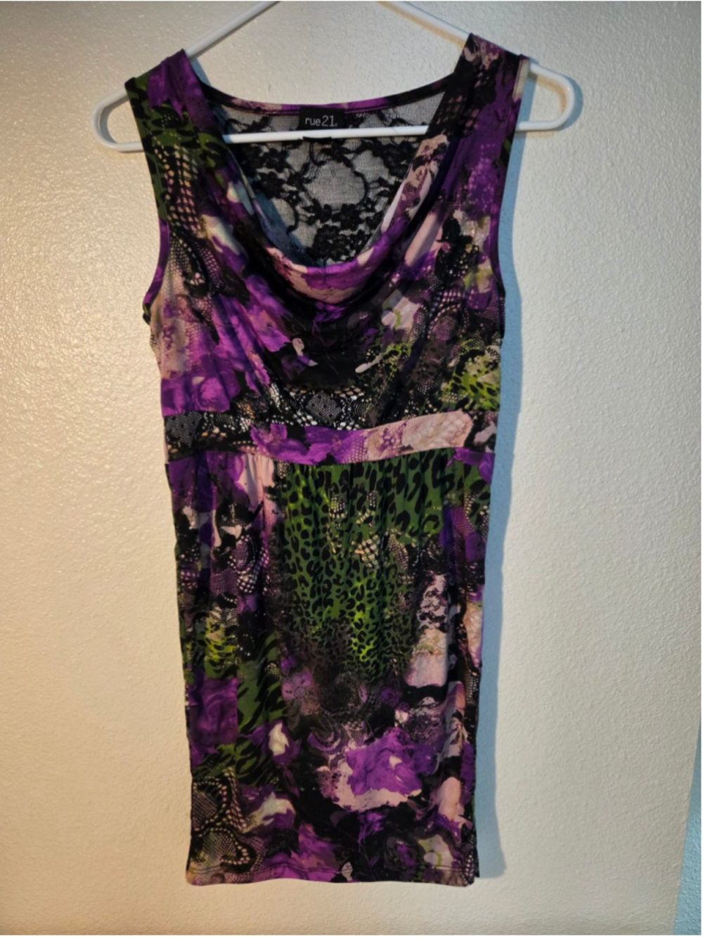 Rue21 Women’s M Sleeveless Cowl Neck Lace Back Mini Dress Purple Green